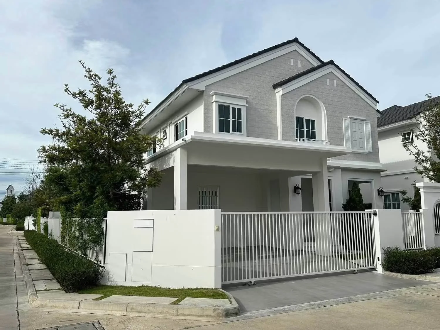 3 Bedroom condo in Chaiyapruek Bangna Km 15