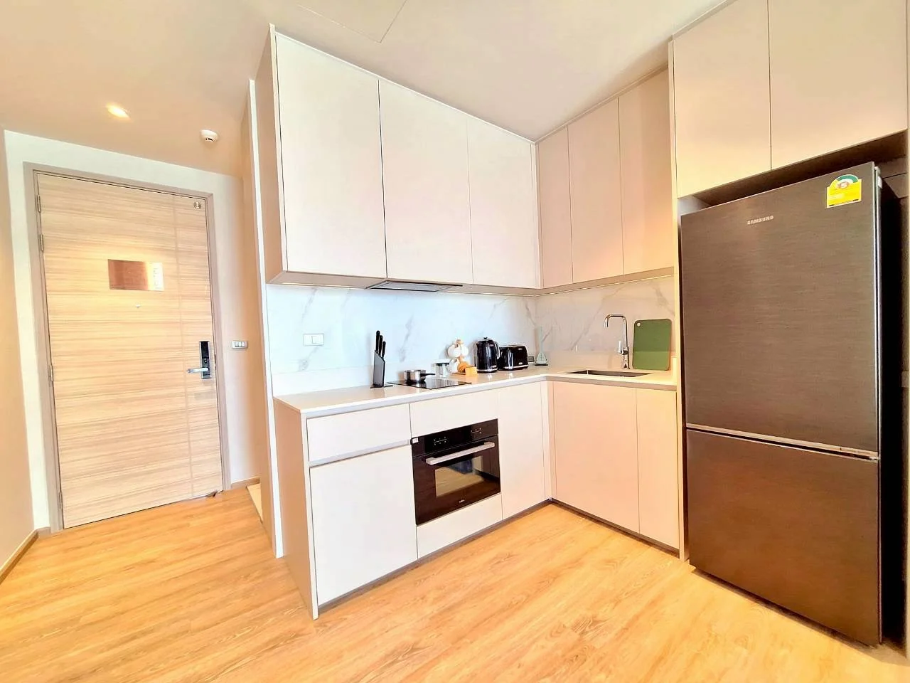 1 Bedroom condo in Bearing Residence