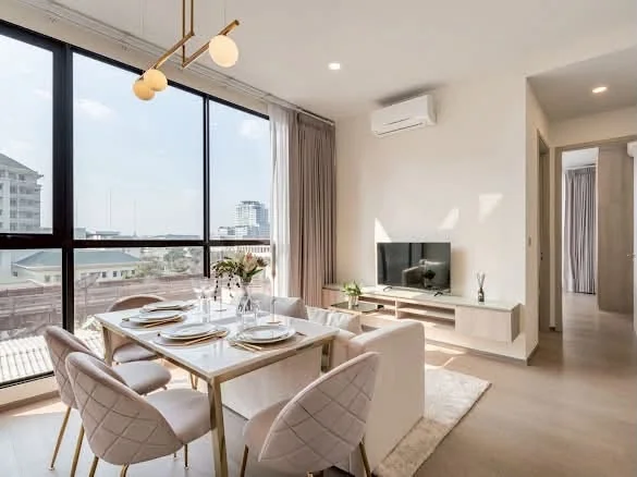 2 Bedroom condo in Park Origin Phayathai