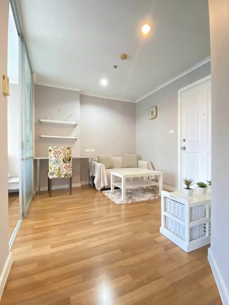 1 Bedroom condo in Lumpini Place Ratchayothin
