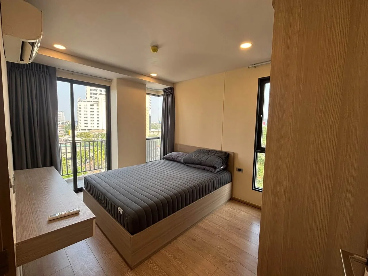 2 Bedroom condo in Cocoon Rama 9