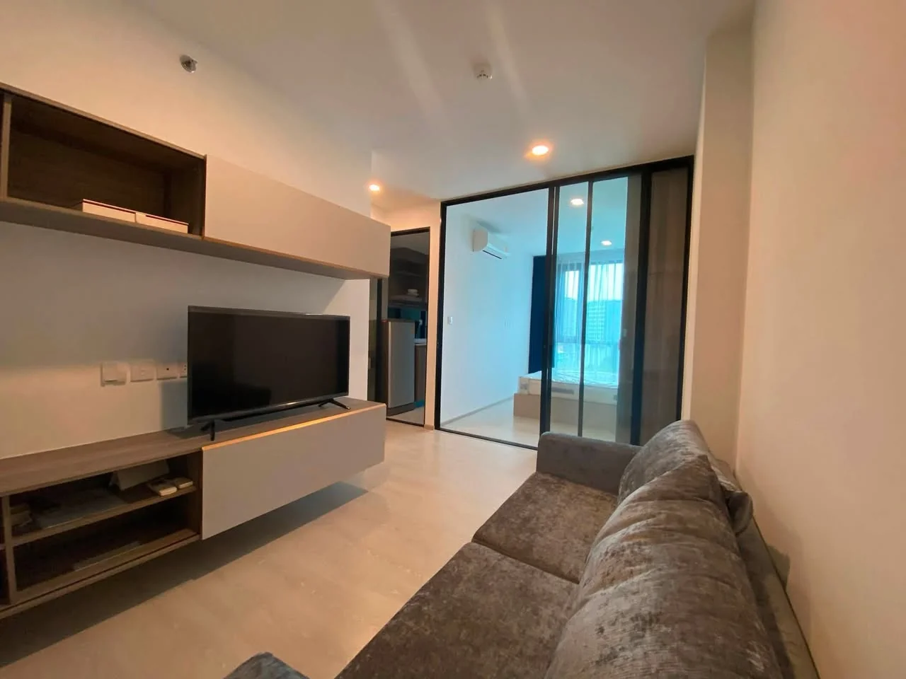 1 Bedroom condo in KnightsBridge Phaholyothin Interchange