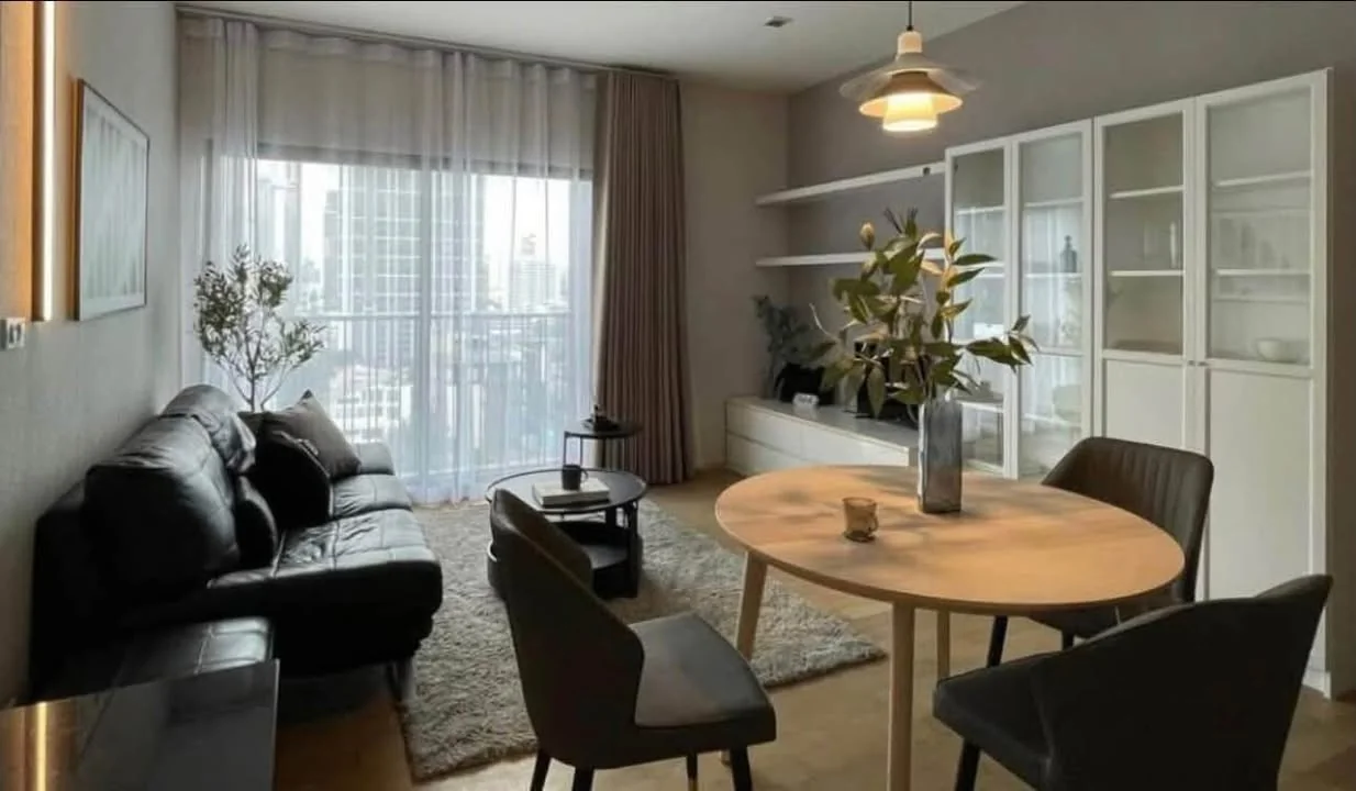 1 Bedroom condo in Noble Reveal