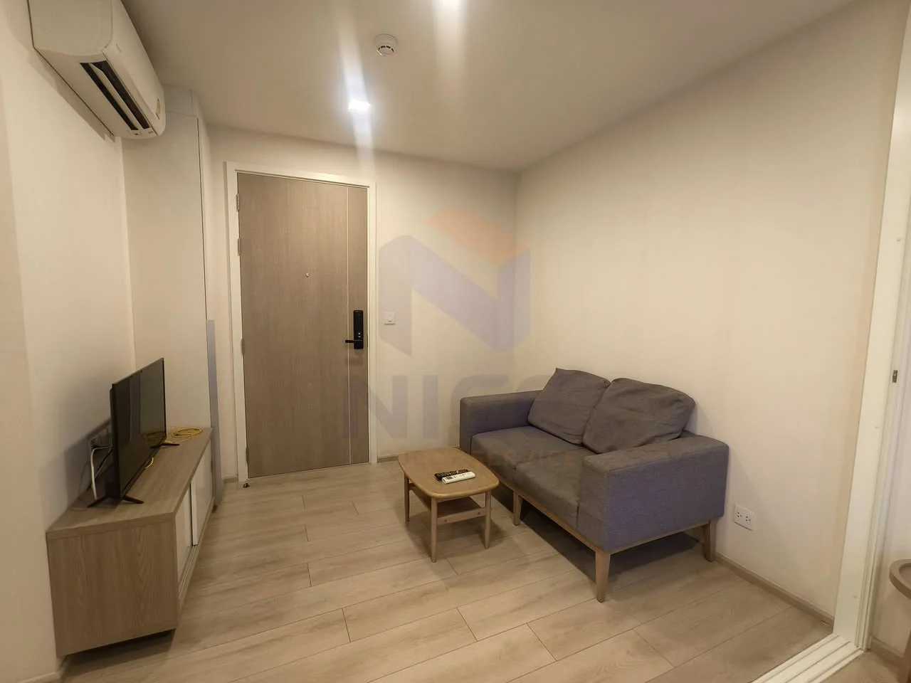 1 Bedroom condo in Chambers On-Nut Station
