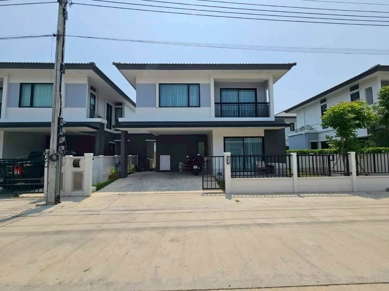 3 Bedroom condo in Britannia Bangna Suvarnabhumi (km.26)