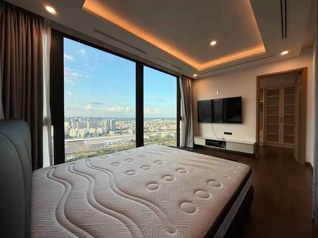 3 Bedroom condo in Siamese Rama 9