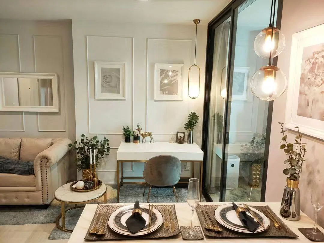 1 Bedroom condo in Life One Wireless