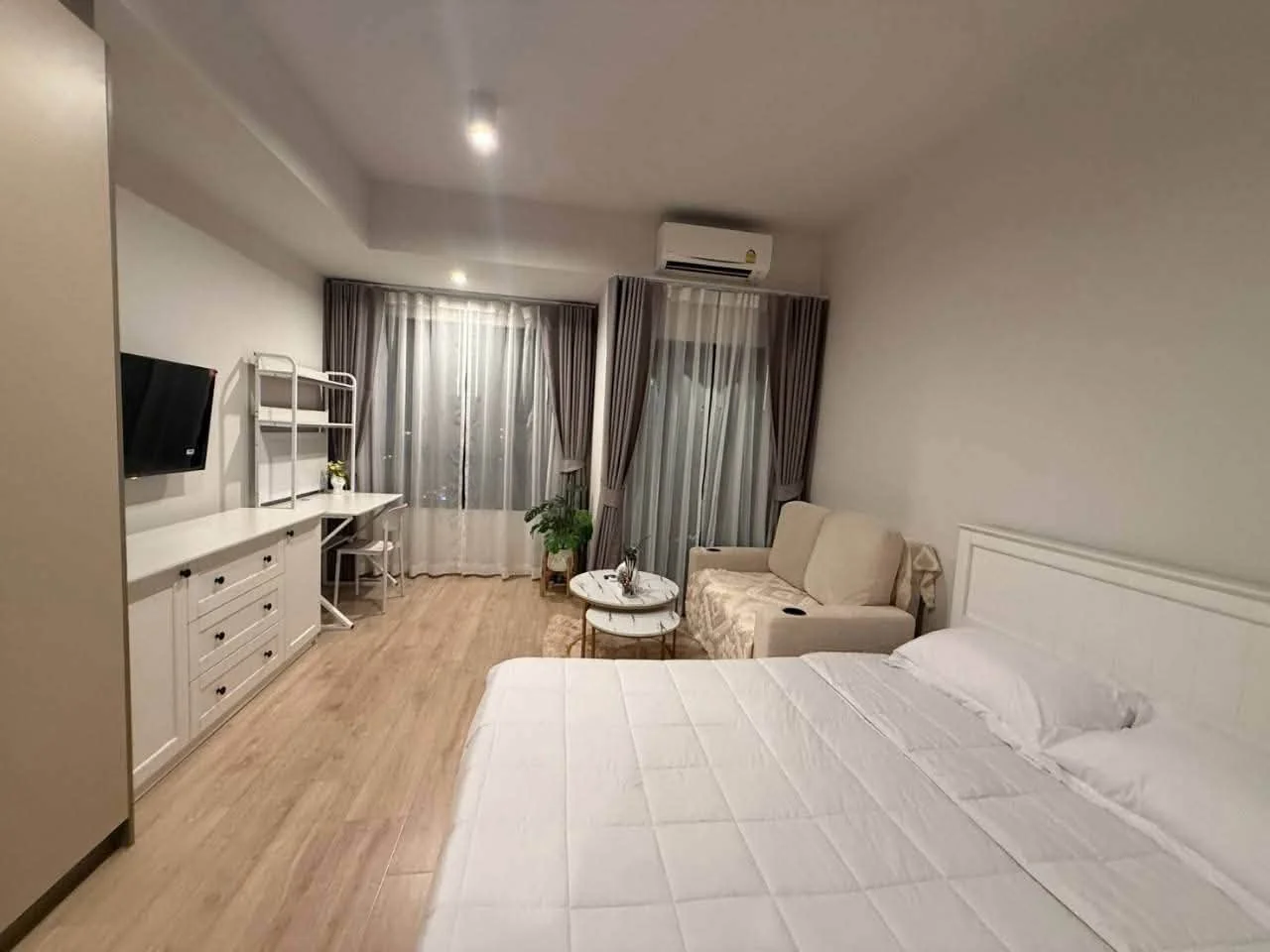 Studio condo in IDEO Rama 9-Asoke