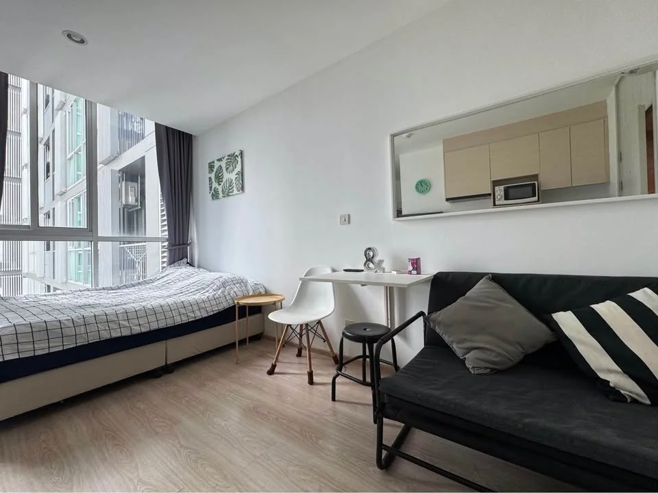Studio condo in Noble Revolve Ratchada