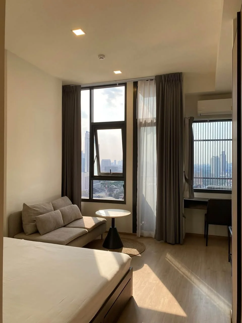 Studio condo in Centric Ratchayothin