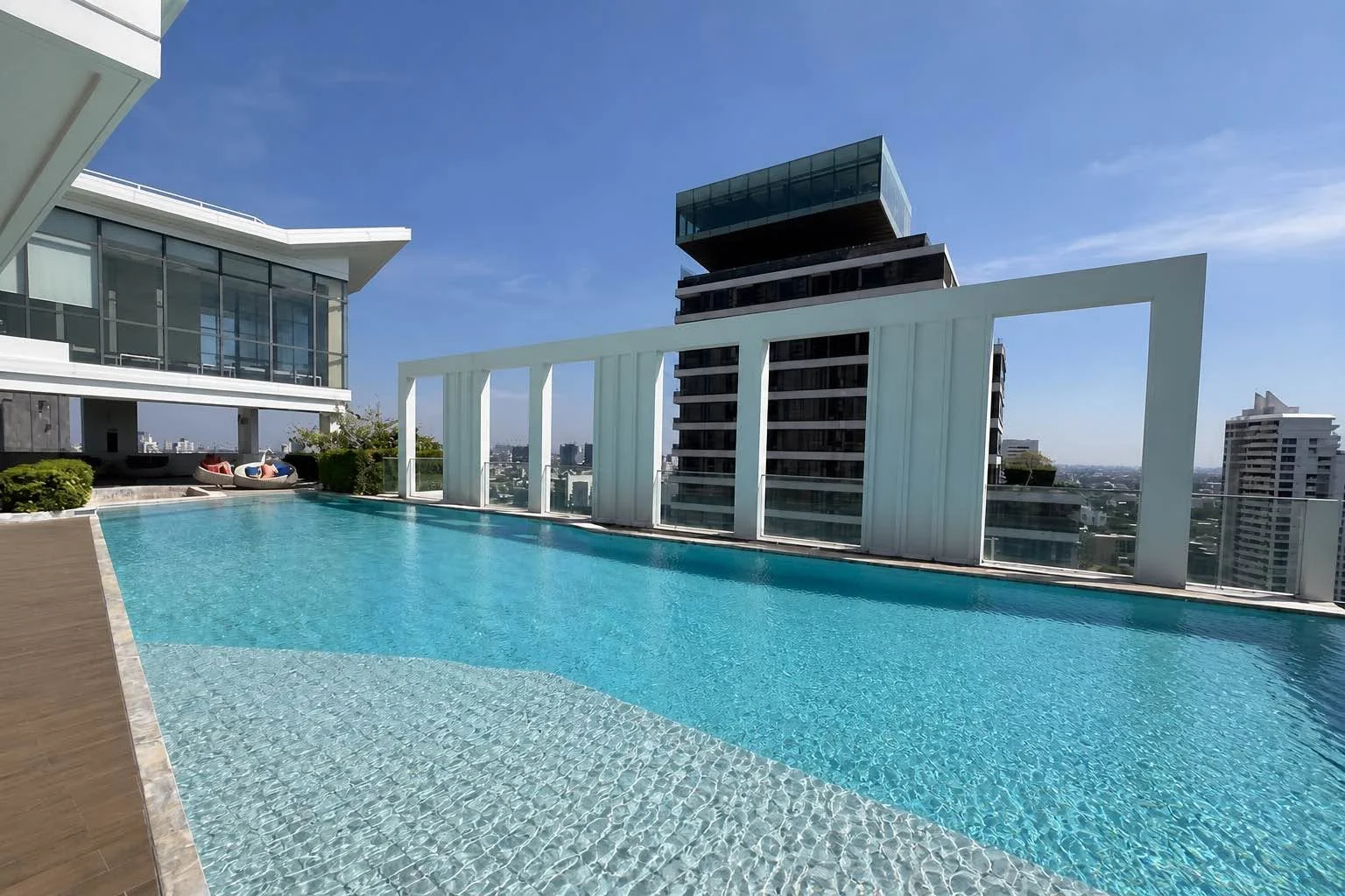 2 Bedroom condo in M Thonglor 10