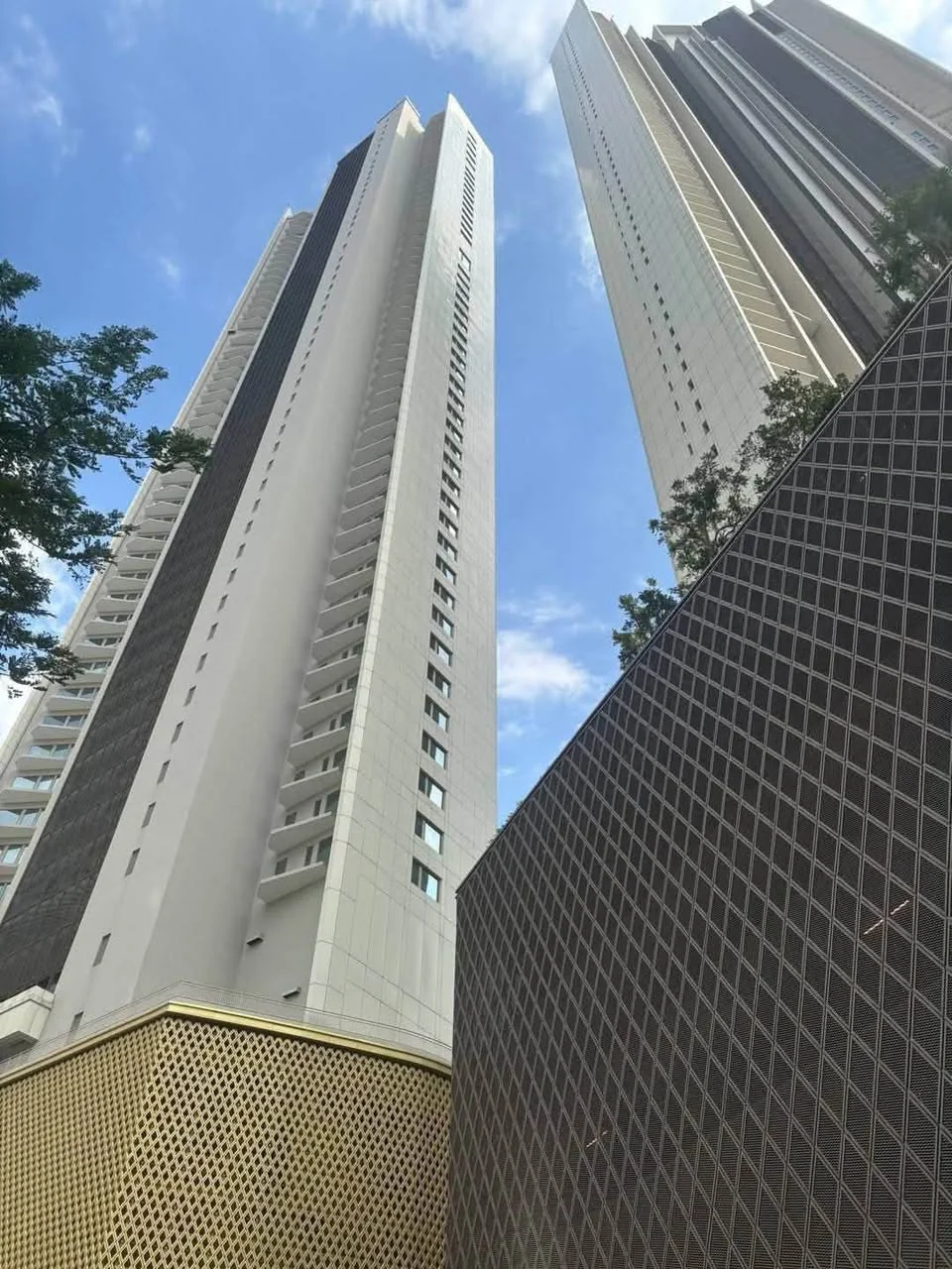 2 Bedroom condo in Magnolias Waterfront Residences