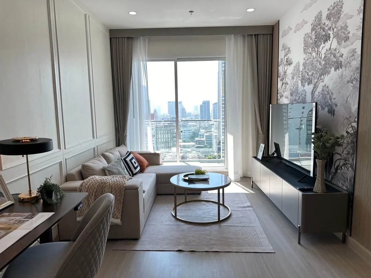2 Bedroom condo in Supalai Premier Si Phraya-Samyan