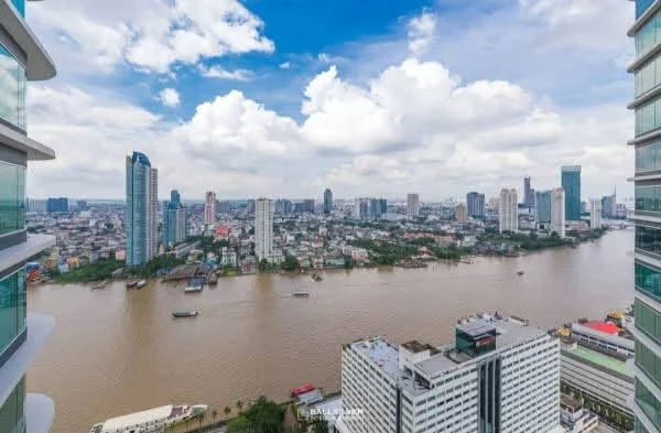 2 Bedroom condo in Menam Residences