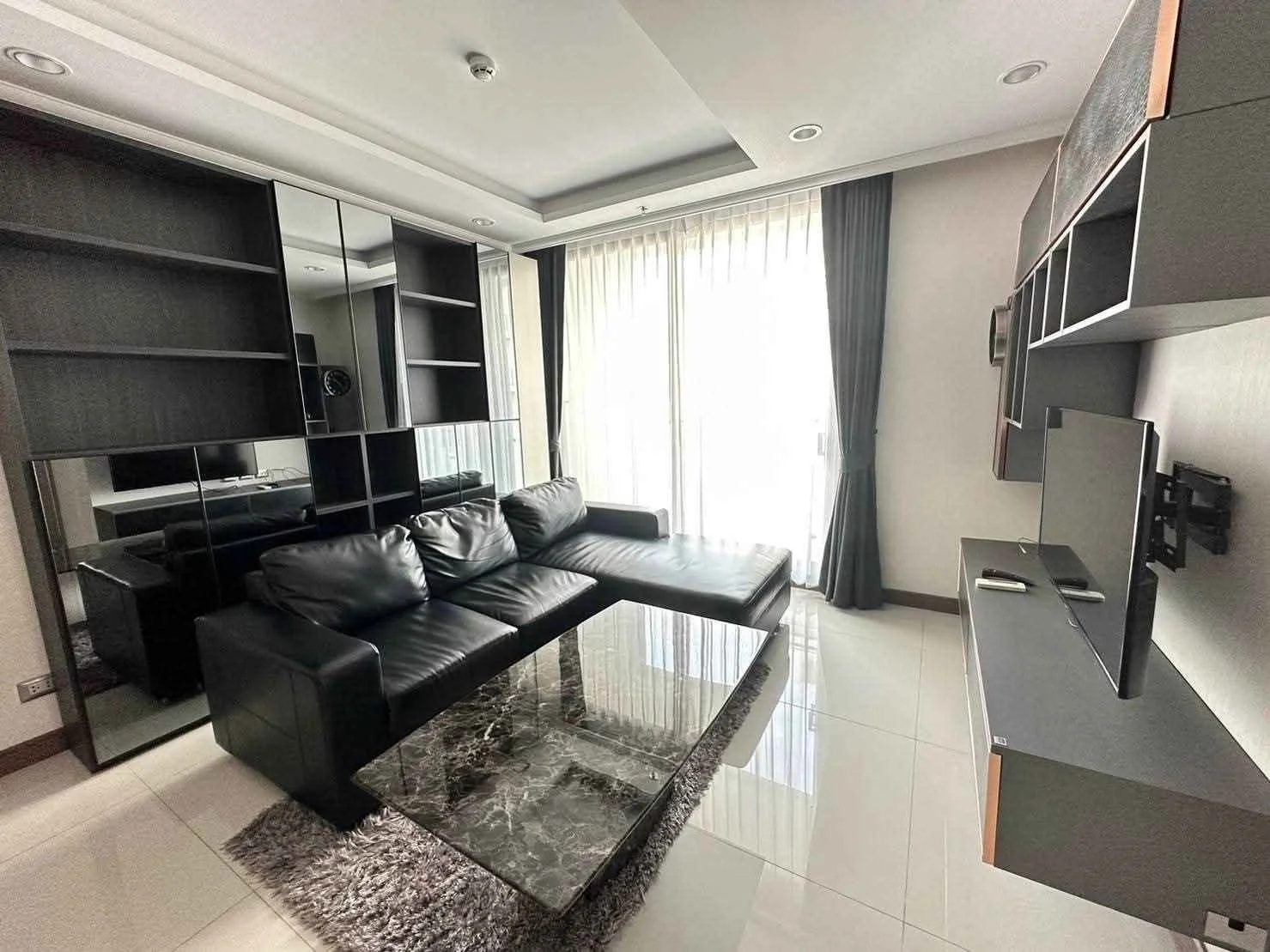 2 Bedroom condo in Supalai Oriental Sukhumvit 39