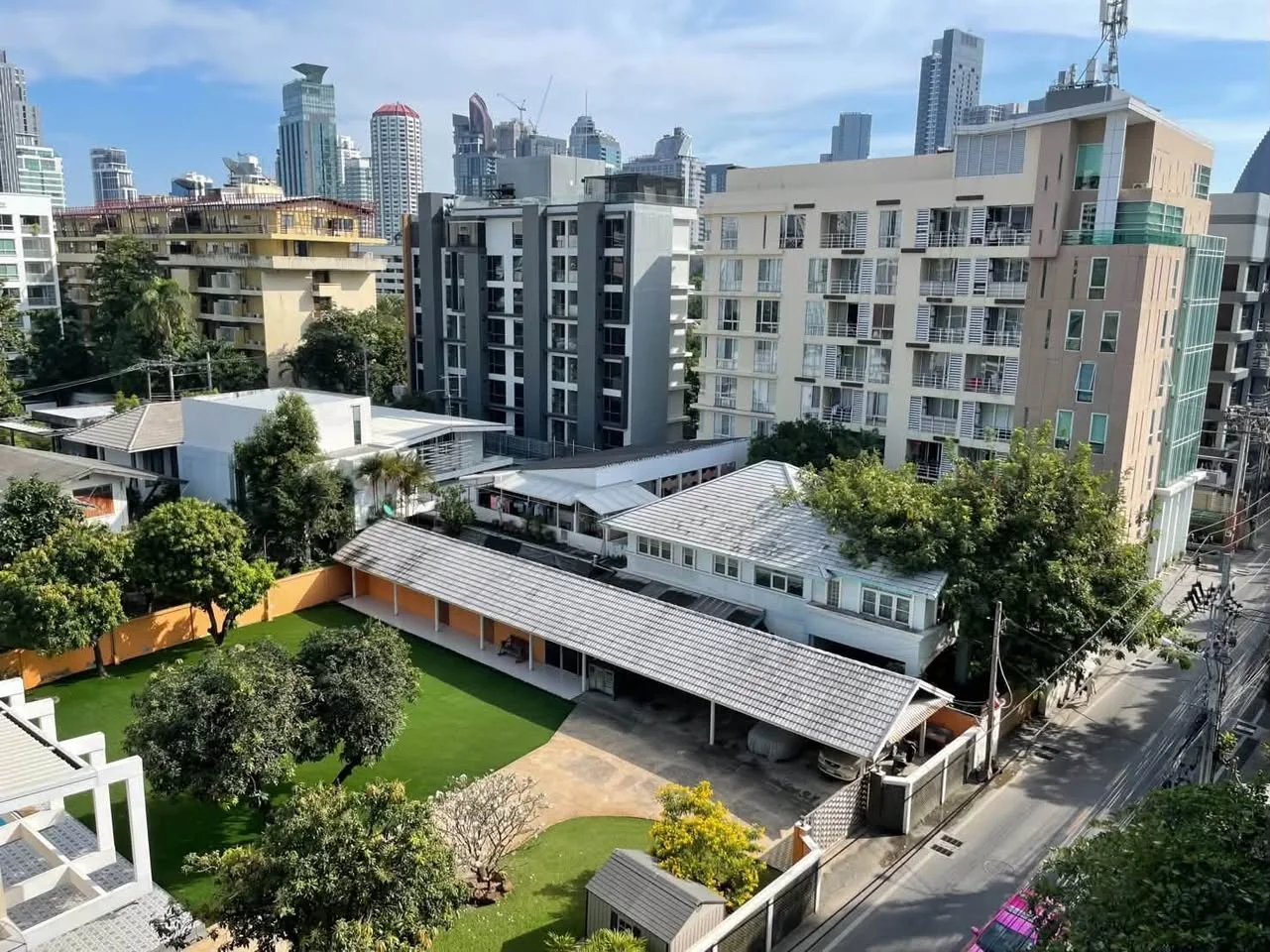 1 Bedroom condo in Via 49