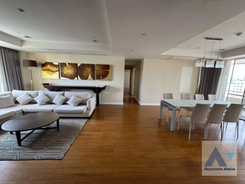 4 Bedroom condo in Hampton Thonglor 10