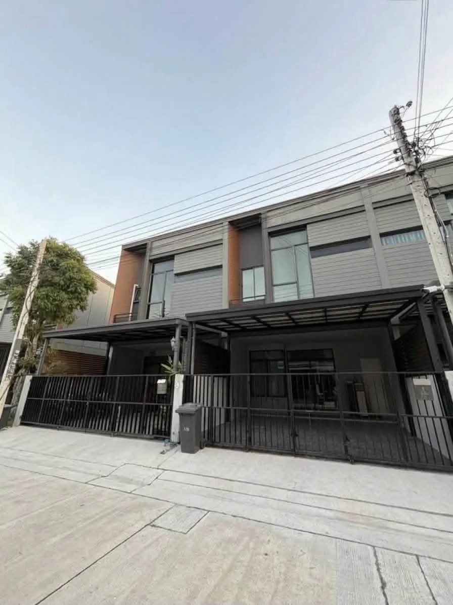 2 Bedroom condo in Verve Rama 9