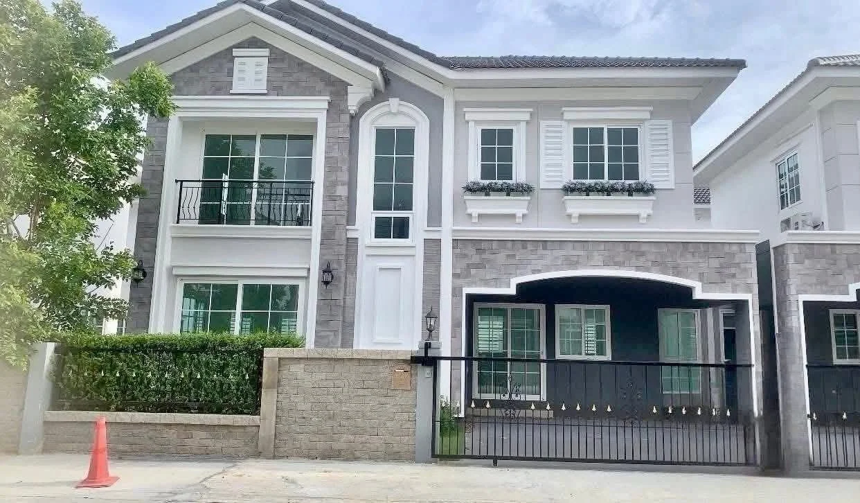 4 Bedroom condo in Golden Neo Bangna-Suan Luang