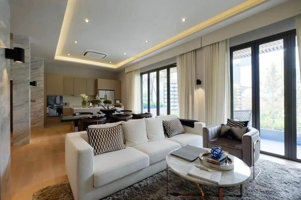 4 Bedroom condo in Arna Ekkamai