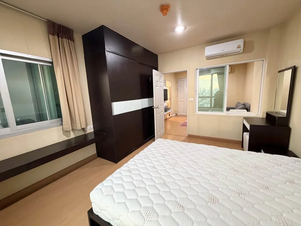1 Bedroom condo in Life @ Ratchada-Huai Khwang
