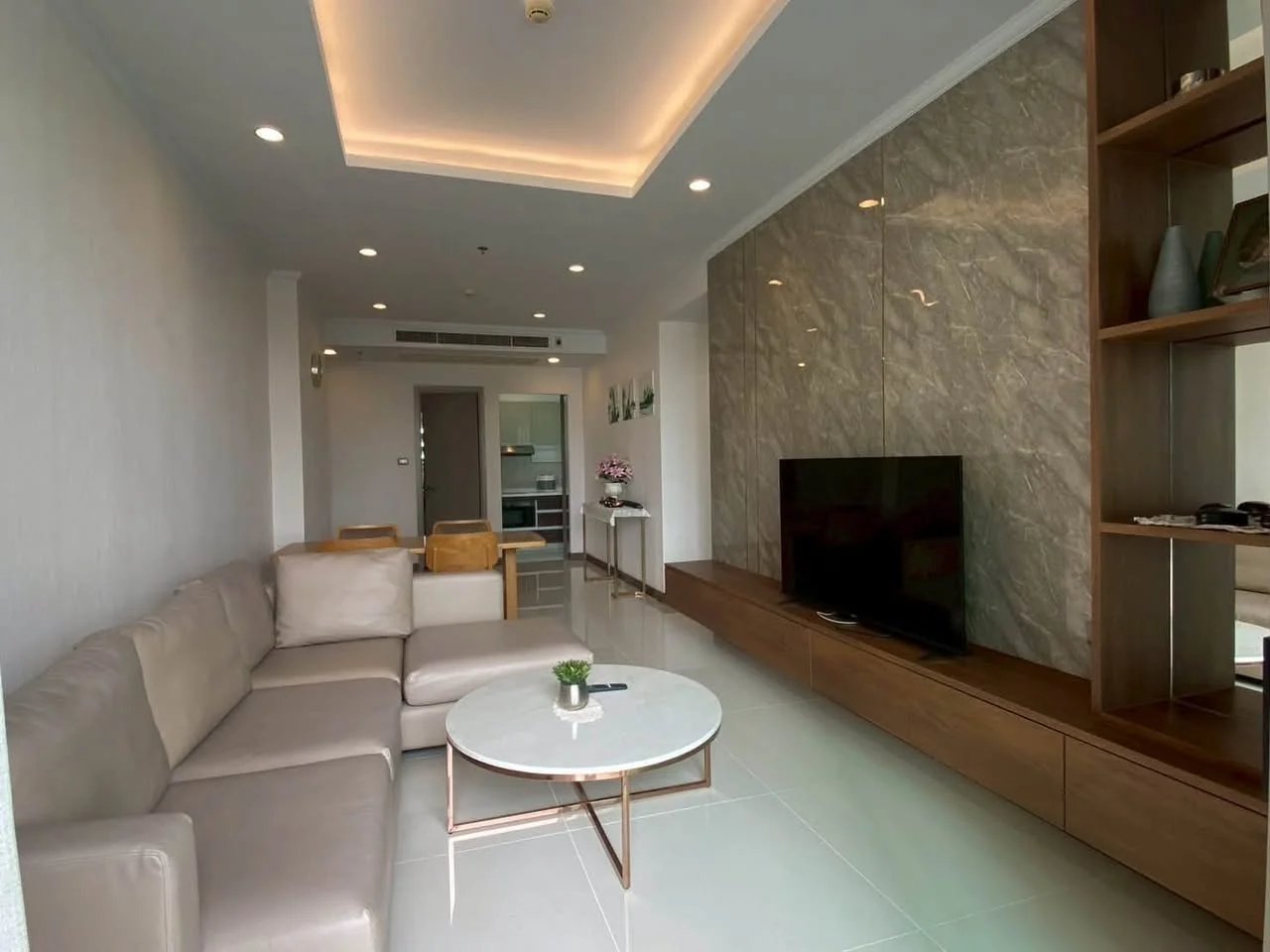 2 Bedroom condo in Supalai Oriental Sukhumvit 39