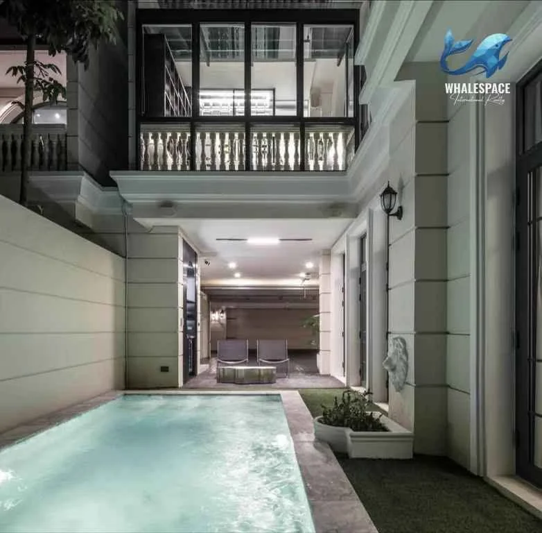 4 Bedroom condo in The Boulevard Ekkamai