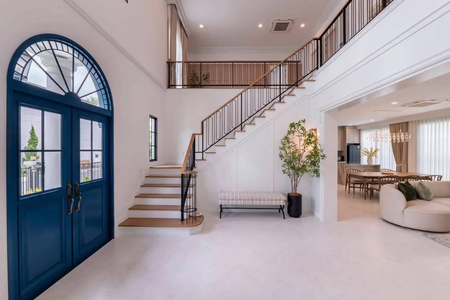 4 Bedroom condo in Narinsiri Krungthep Kreetha