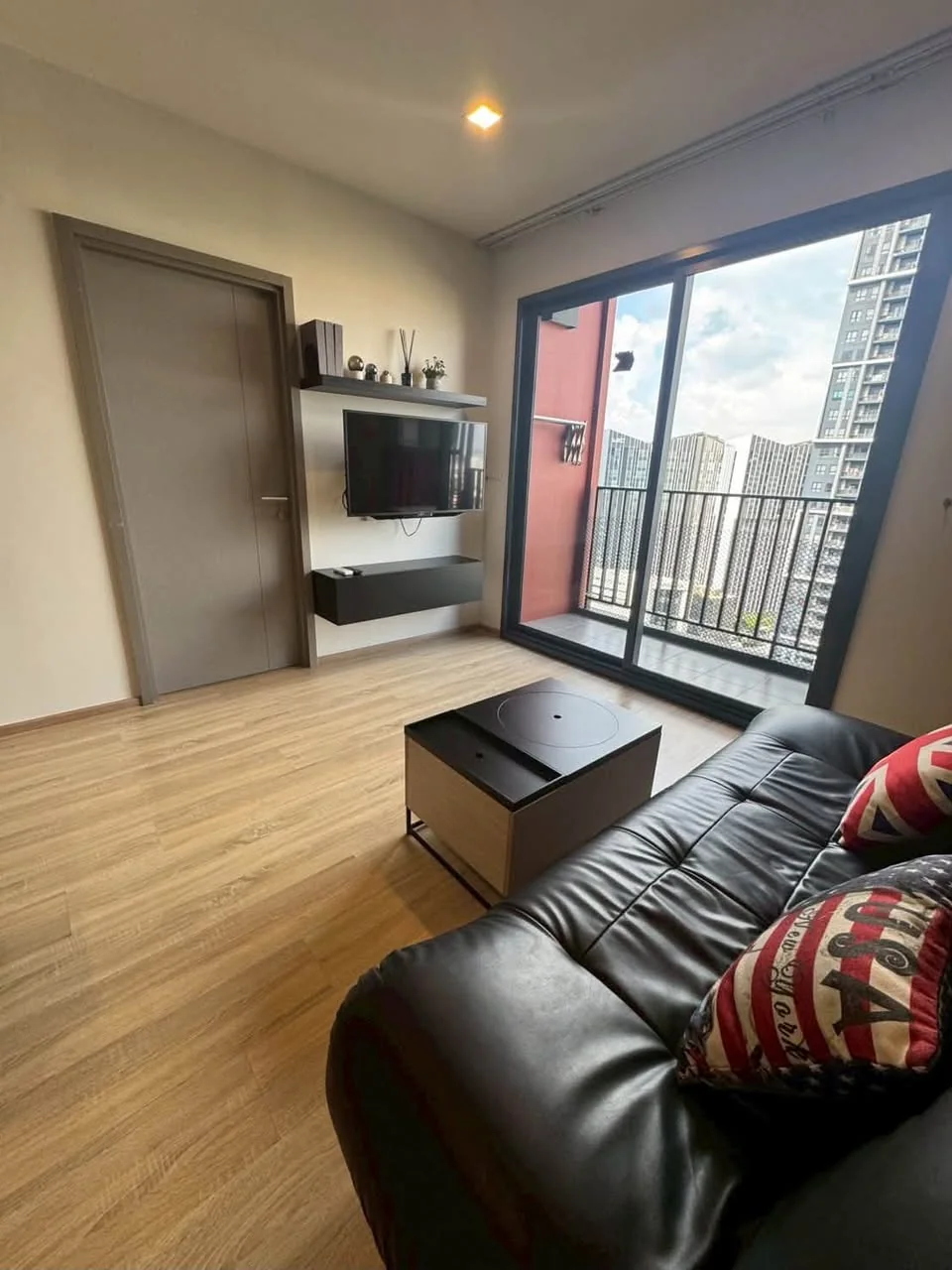 2 Bedroom condo in The Base Garden Rama 9