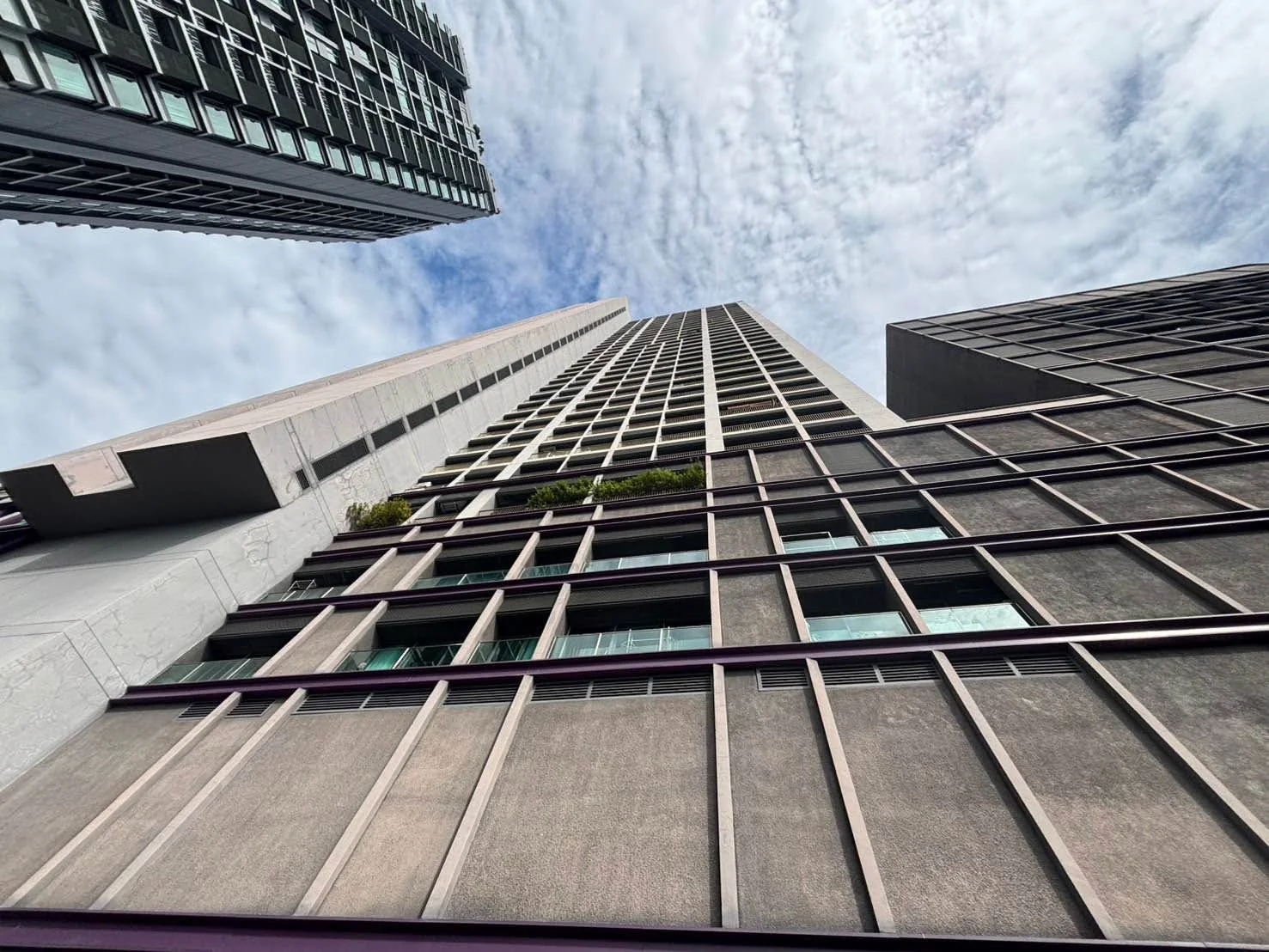 1 Bedroom condo in Noble Remix