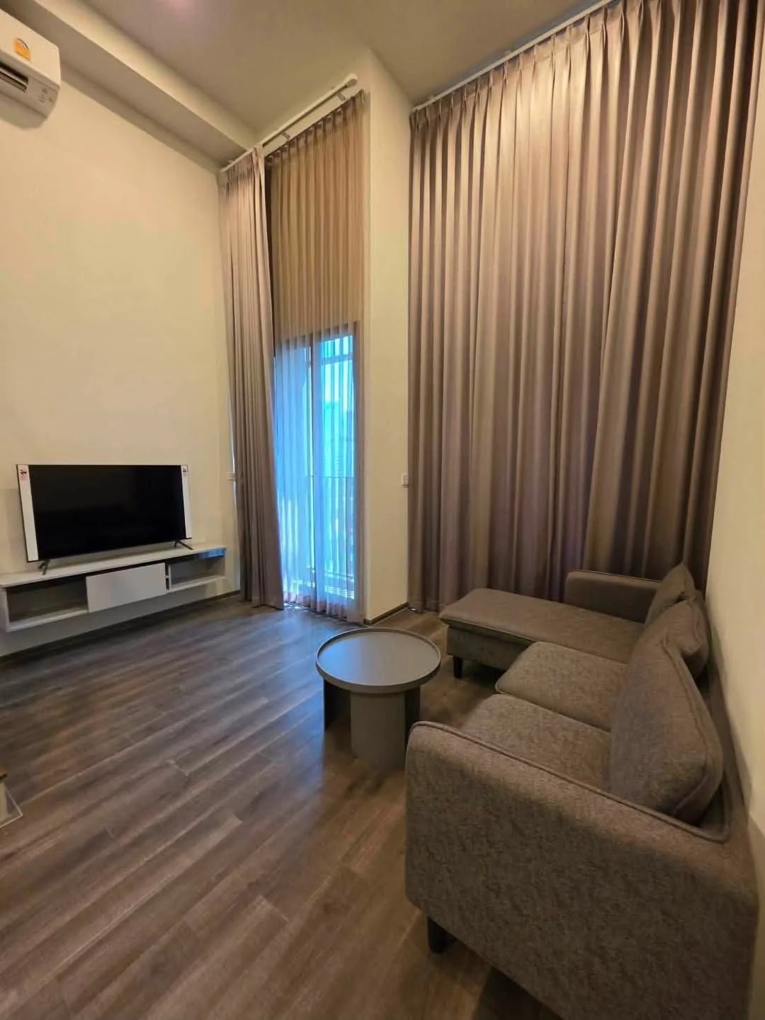 1 Bedroom condo in KnightsBridge Space Rama 9