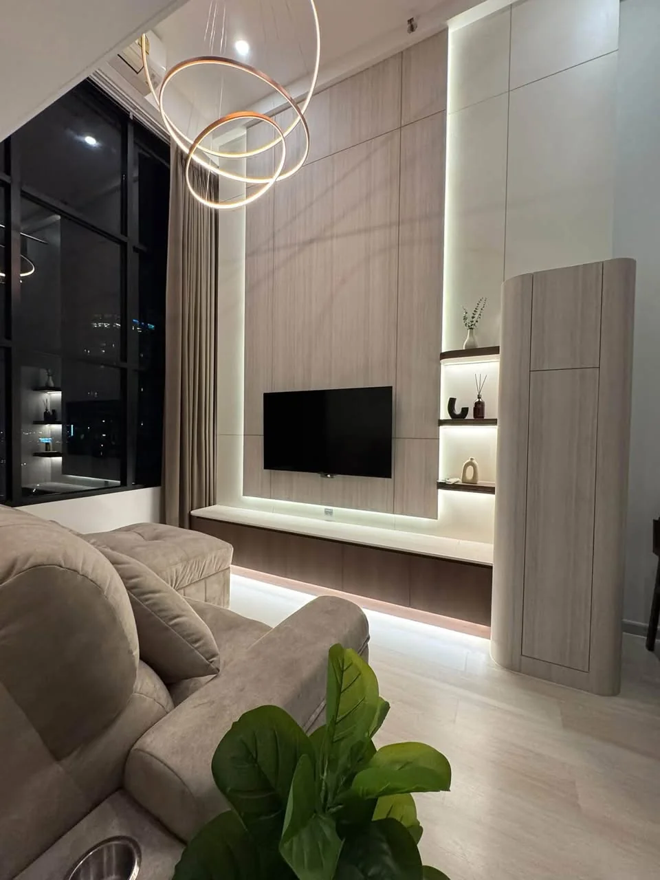 2 Bedroom condo in Knightsbridge Prime Sathorn