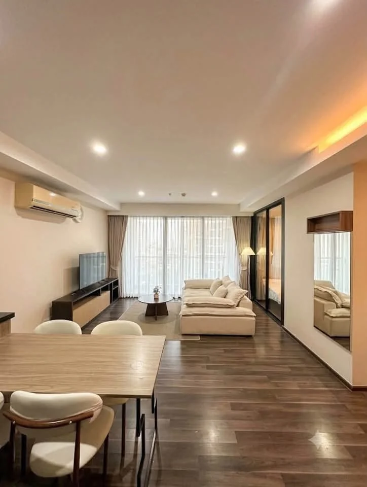 2 Bedroom condo in The Gallery Bearing