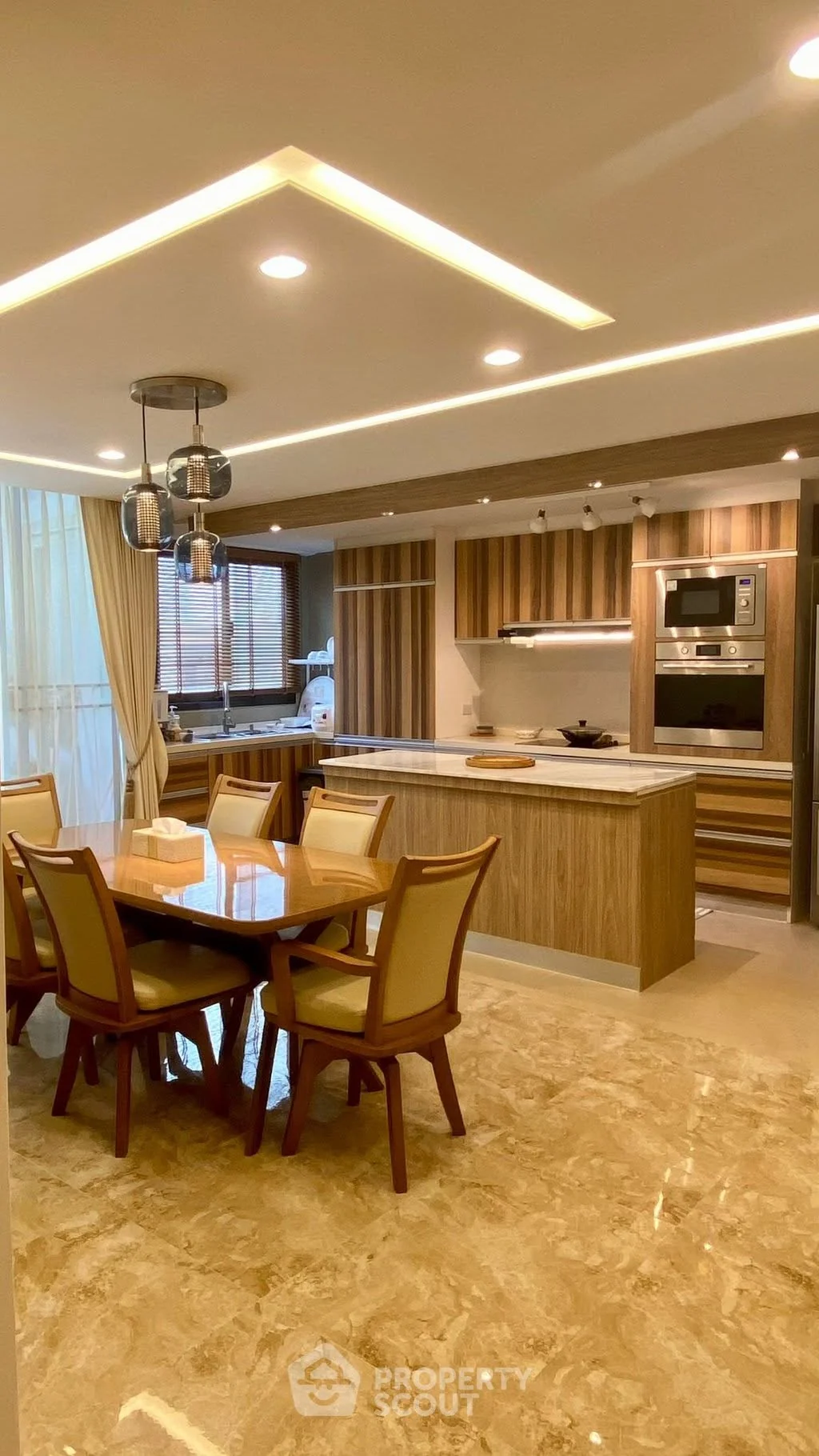 3 Bedroom condo in D.S. Tower 2 Sukhumvit 39
