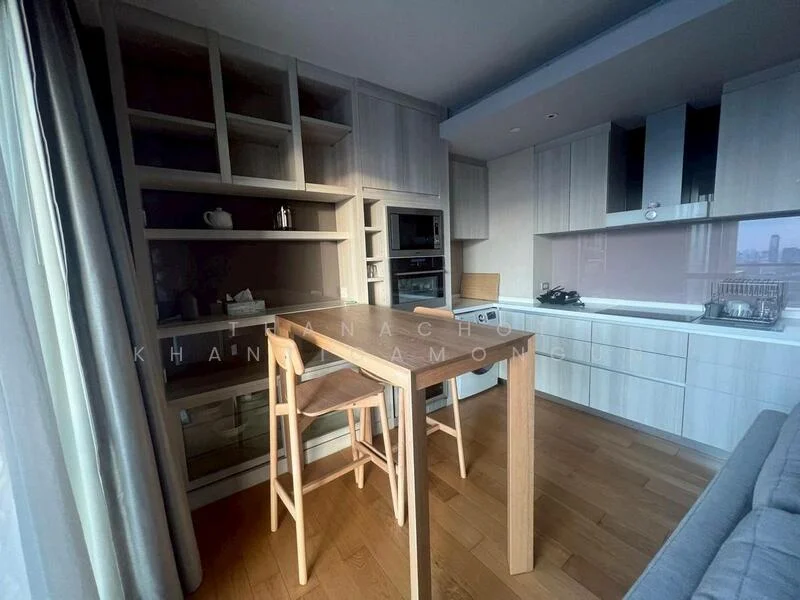 2 Bedroom condo in The Lumpini 24