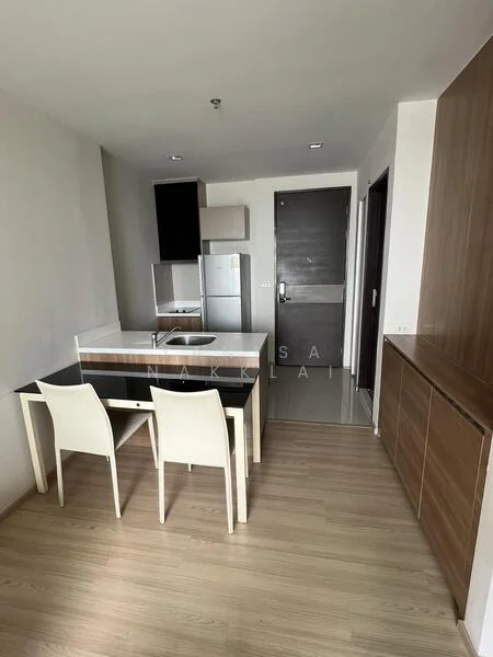 1 Bedroom condo in Rhythm Sathorn
