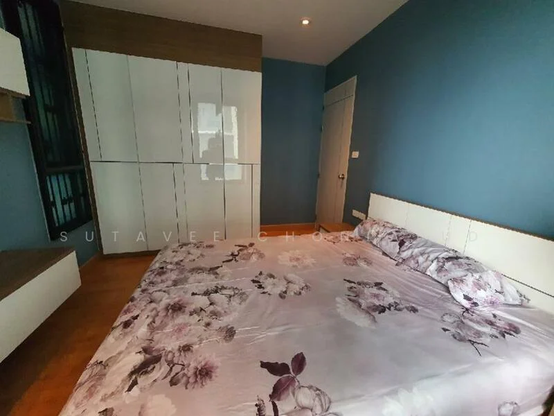 2 Bedroom condo in The President Sukhumvit 81