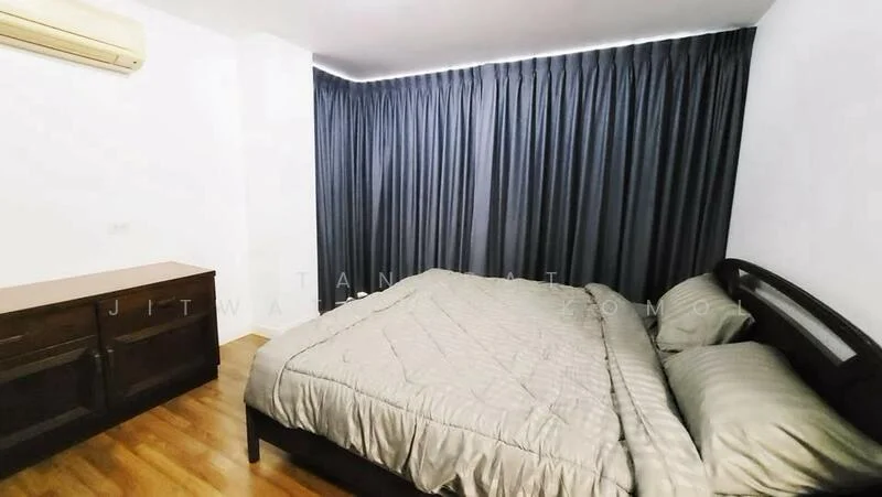 2 Bedroom condo in The Clover Thonglor Residence