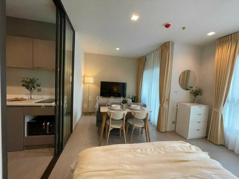 1 Bedroom condo in Life Asoke-Rama 9