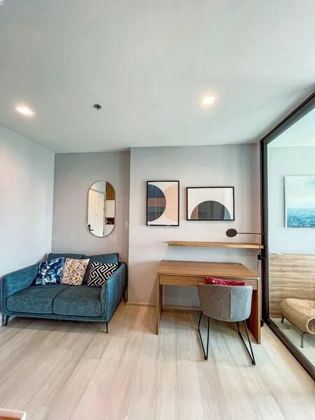 1 Bedroom condo in Life One Wireless