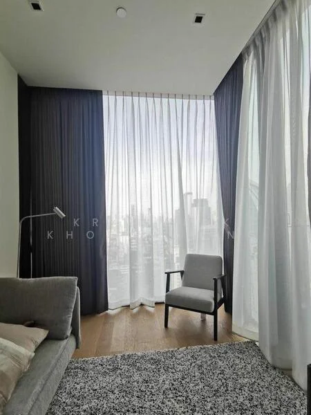 1 Bedroom condo in 28 Chidlom