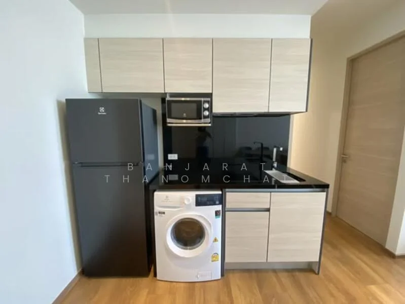 2 Bedroom condo in Park Origin Phrom Phong (Park 24)