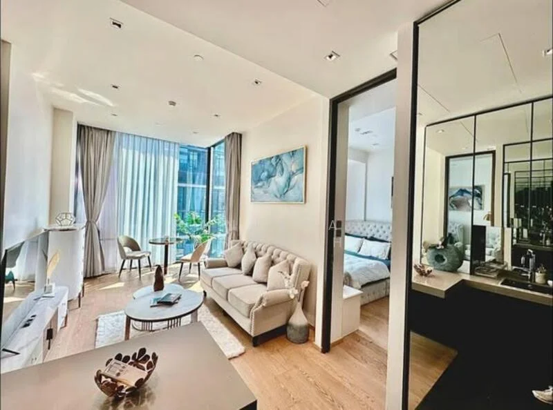 1 Bedroom condo in 28 Chidlom