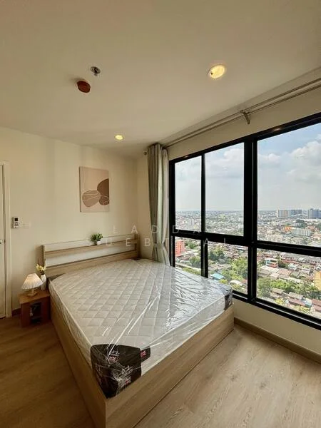 2 Bedroom condo in IDEO Sathorn Tha Phra
