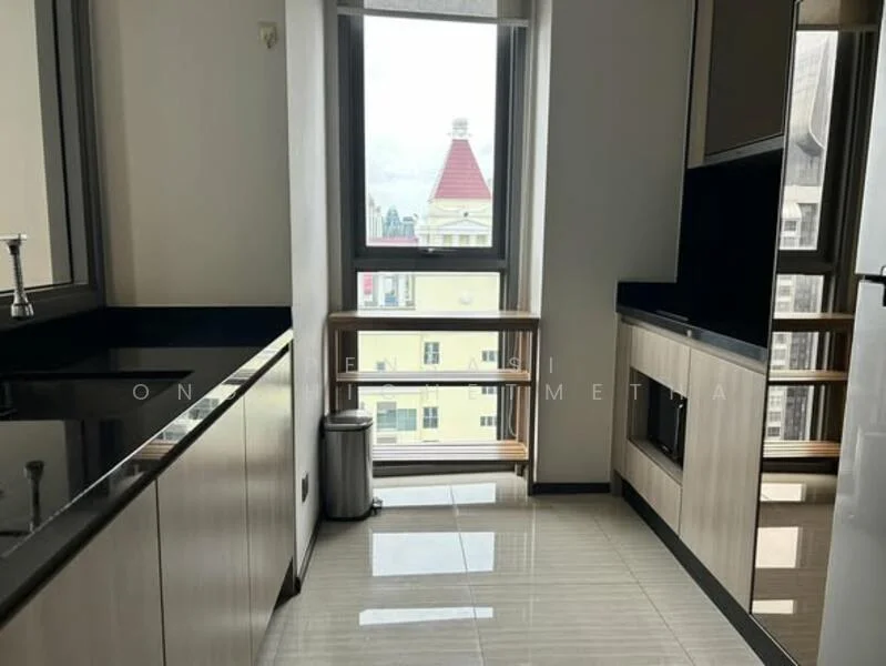2 Bedroom condo in The Line Ratchathewi