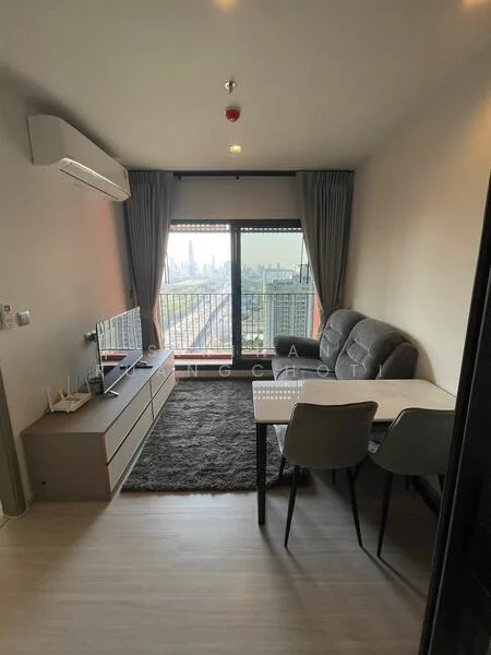 1 Bedroom condo in Life Asoke Hype