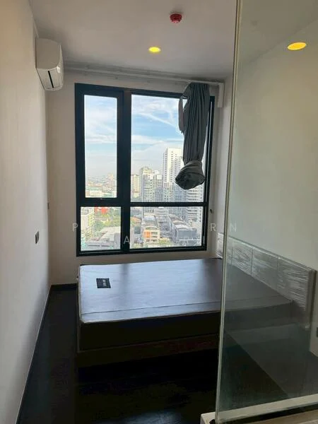 1 Bedroom condo in Park Origin Thonglor