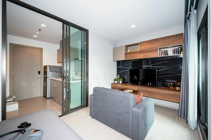1 Bedroom condo in Life Asoke-Rama 9