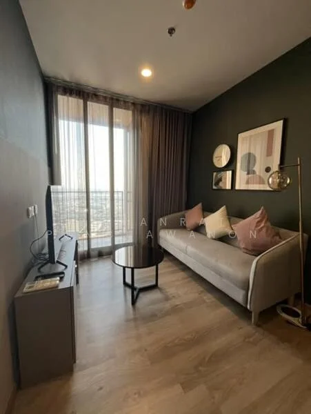 1 Bedroom condo in Oka Haus Sukhumvit 36