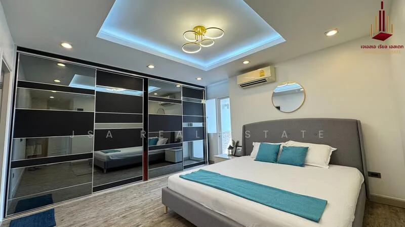 1 Bedroom condo in Srivara Mansion